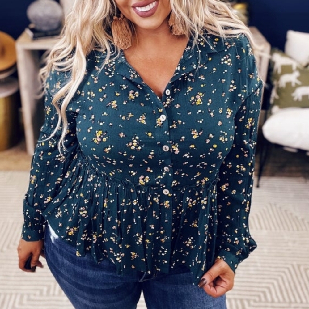 Green Floral Print Peplum Button-Up Blouse - EUC - Feminine Chic Top Shirt